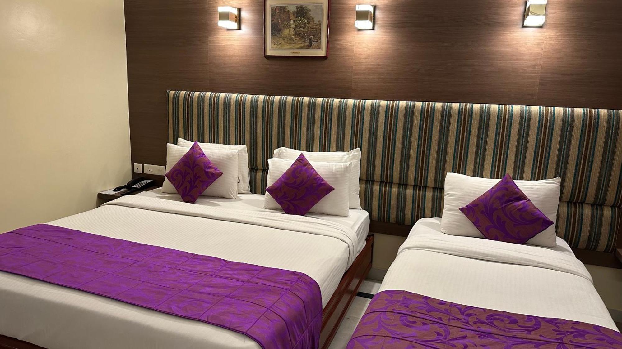 Hotel Annamalai International Пондичери Екстериор снимка